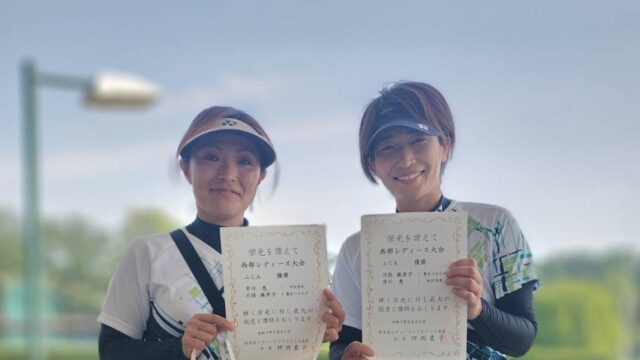 西部レディース大会で市川さんが優勝、伊藤(洋)さんが3位